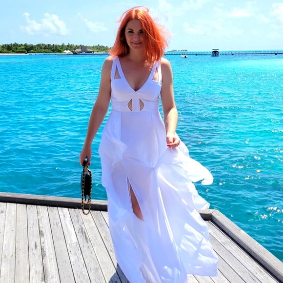 Meet your Posher, Jeni - Picture 2 of 2